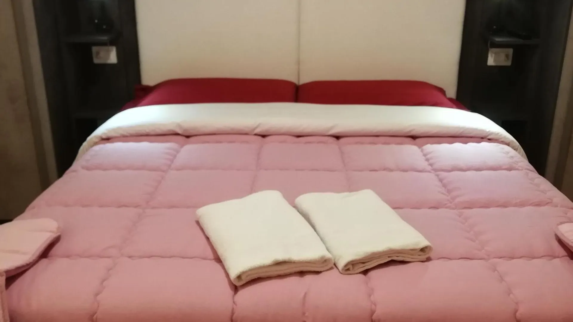 Emerald Guest House Florence Italy