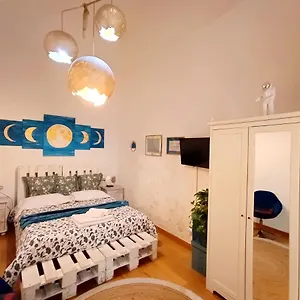  Affittacamere The Smallest Of